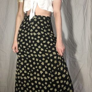🌼BLACK FLORAL LONG SKIRT 90s🌼